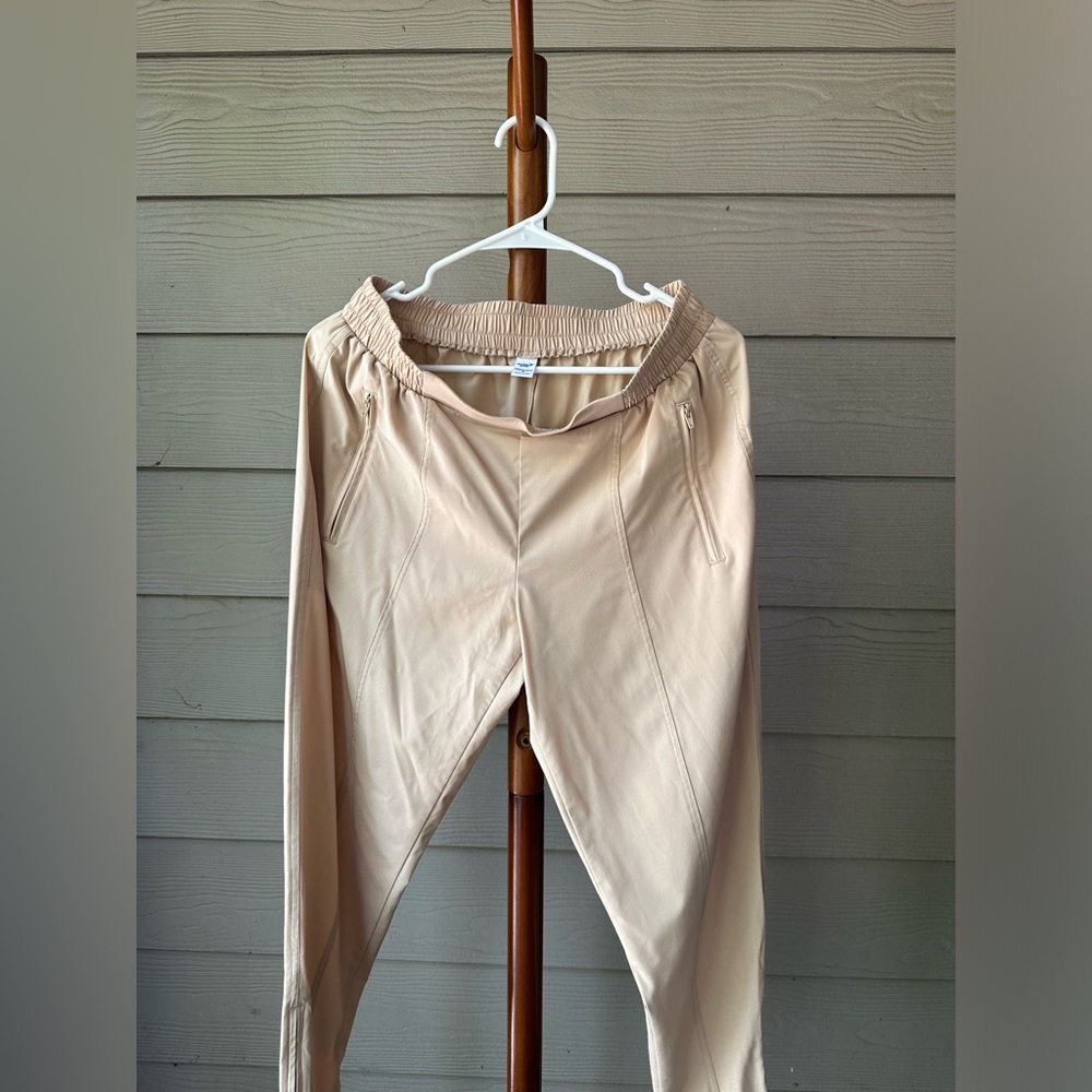 Old Navy Stretchtech Pants